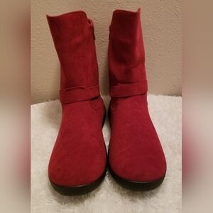 Women's Suede Boots